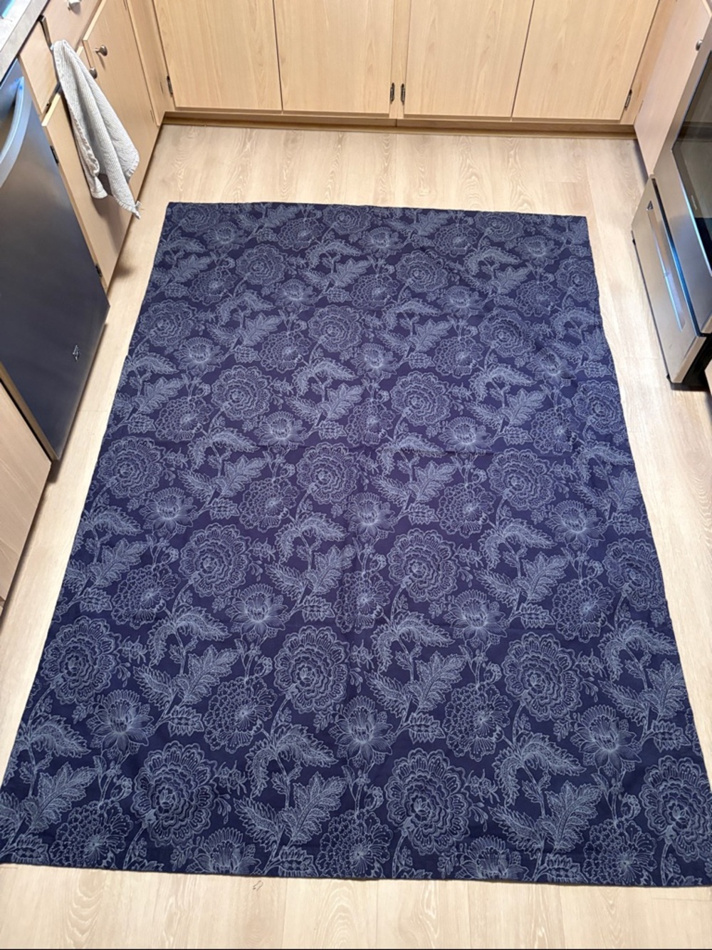 🔹Country Curtains Double sided Blanket